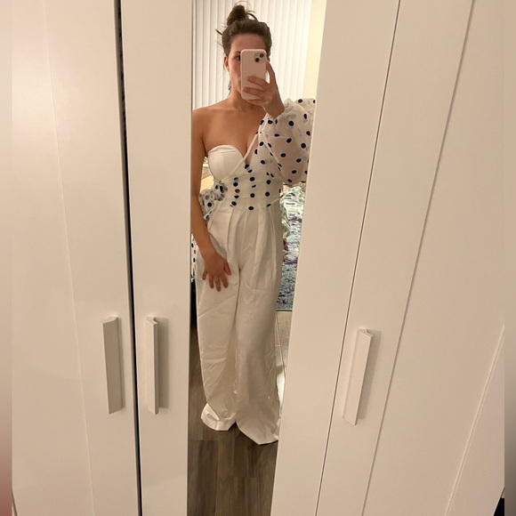 NWT - NASTY GAL WHITE JUMPSUIT w/ORGANZA SLEEVE - Picture 5 of 6